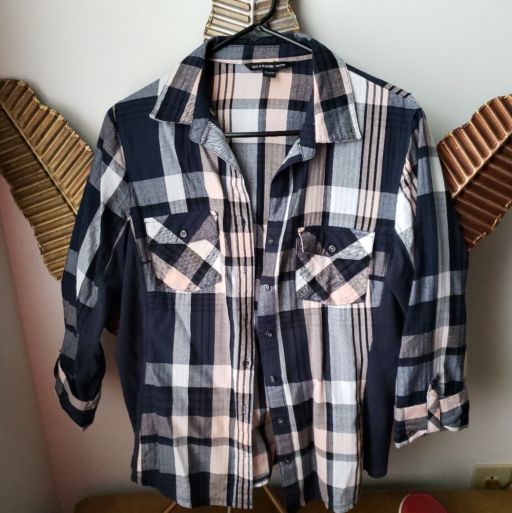 Button down plaid pink and black buttonup sleeves